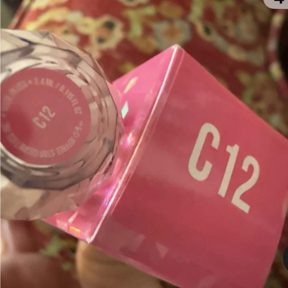 Jeffree Star C12 concealer
